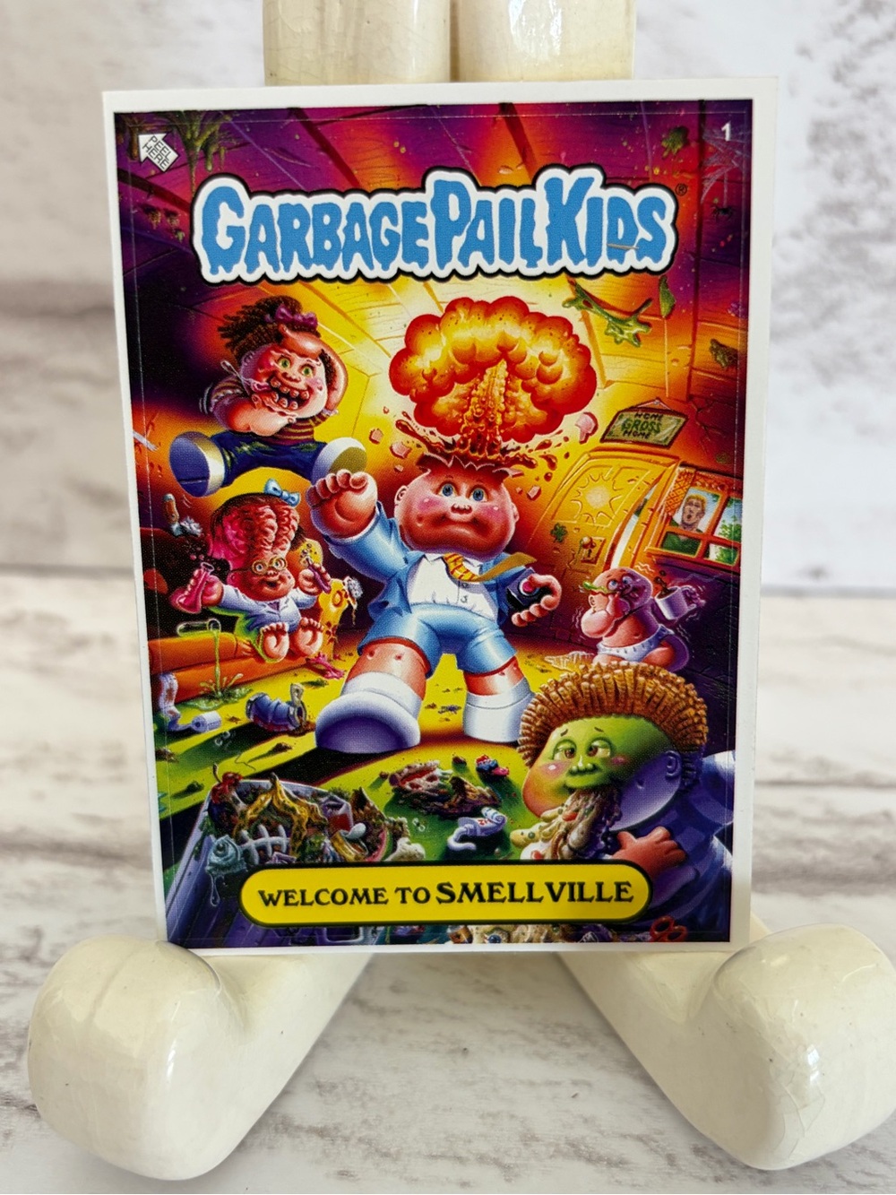 Garbage Pail Kids Trading Card - Welcome to Smellville (Colorful)